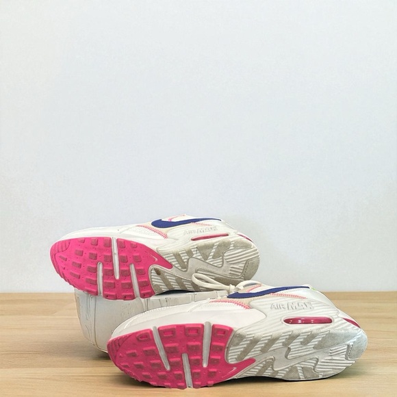 Nike WMNS Air Max Excee Sneakers White/Volt/Pink/Blue Size 9.5 - Picture 3 of 7
